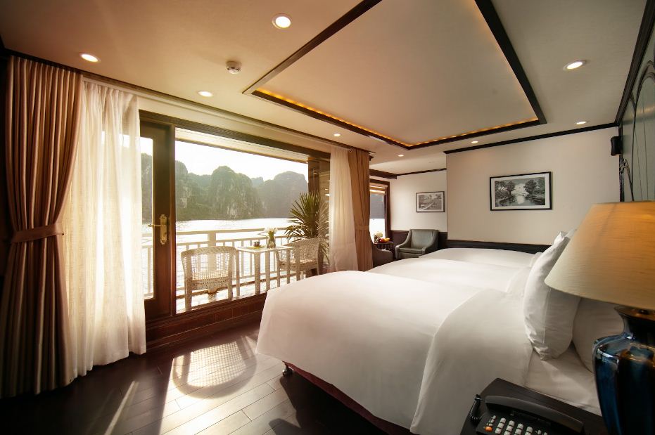 Junior-triple-suite-cabin-hermes-cruise-halong-bay